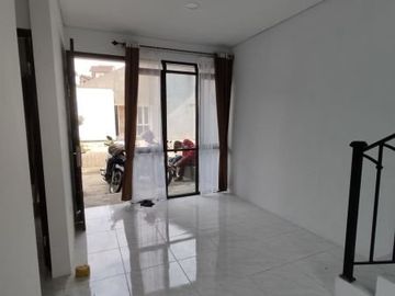DIJUAL RUMAH KOST TERMURAH 5 KAMAR TIDUR LEGALITAS SHM AMAN