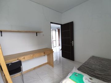 DIJUAL RUMAH KOST TERMURAH 5 KAMAR TIDUR LEGALITAS SHM AMAN