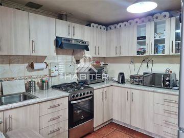 Casa en Venta en a solo doscuadras de Av. Ercilla