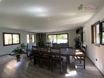Casa en parcela venta 5D/5B +2 estar en Club de Golf Oliveto