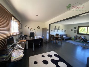 Casa en parcela venta 5D/5B +2 estar en Club de Golf Oliveto