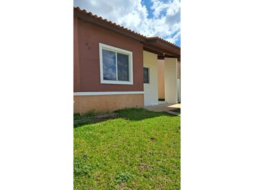 Se ALQUILA casa en Arboleda Costa Verde - Chorrera