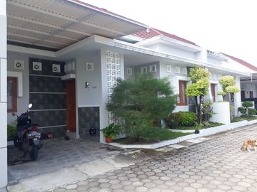 RUMAH MEWAH 2 LANTAI DI KOTAGEDE FULL FURNISH