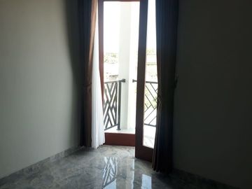 RUMAH MEWAH 2 LANTAI DI KOTAGEDE FULL FURNISH