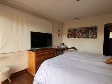 Se Vende Casa para remodelar, 5 dormitorios, Las Condes.