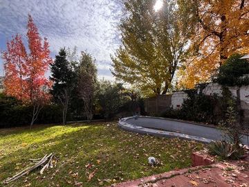 Se Vende Casa para remodelar, 5 dormitorios, Las Condes.