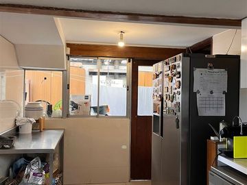 Se Vende Casa para remodelar, 5 dormitorios, Las Condes.
