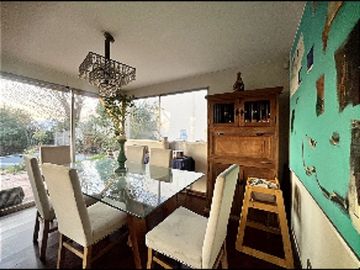 Se Vende Casa para remodelar, 5 dormitorios, Las Condes.