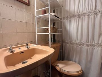 Se Vende Casa para remodelar, 5 dormitorios, Las Condes.