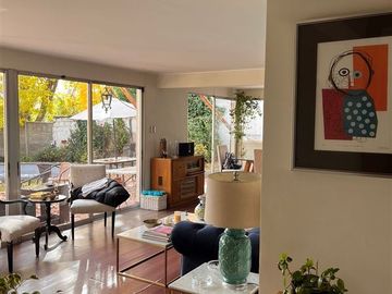 Se Vende Casa para remodelar, 5 dormitorios, Las Condes.