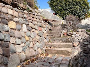 Se Vende Casa para remodelar, 5 dormitorios, Las Condes.
