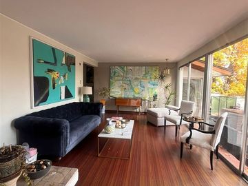 Se Vende Casa para remodelar, 5 dormitorios, Las Condes.