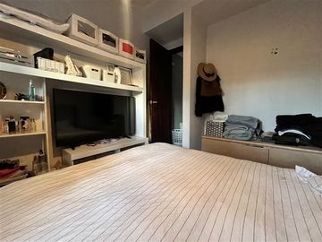 Se Vende Casa para remodelar, 5 dormitorios, Las Condes.