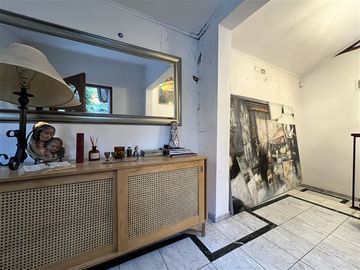 Se Vende Casa para remodelar, 5 dormitorios, Las Condes.