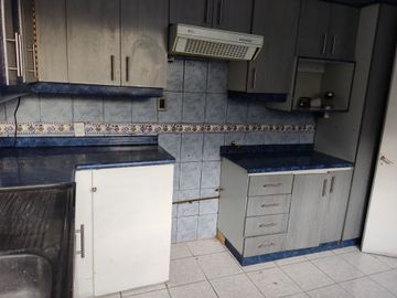 Espectacular y amplia casa en Av. Macul 500 mts2