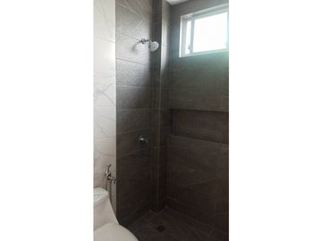 VENDO CASA EN EL CONDADO DE VICOLINCI