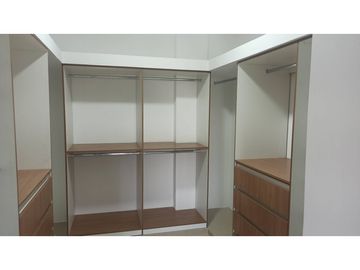 VENDO CASA EN EL CONDADO DE VICOLINCI