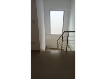 VENDO CASA EN EL CONDADO DE VICOLINCI