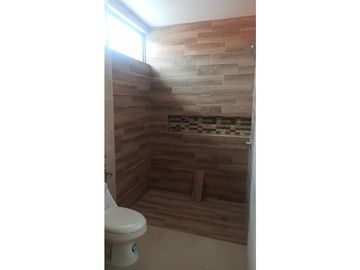 VENDO CASA EN EL CONDADO DE VICOLINCI