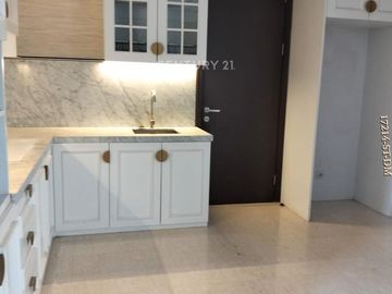 Dijual Rumah Semi Furnished Ada Private Pool Di Cluster BSD