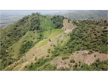 Venta Finca en Pastos, San Pacho - Valle del Cauca