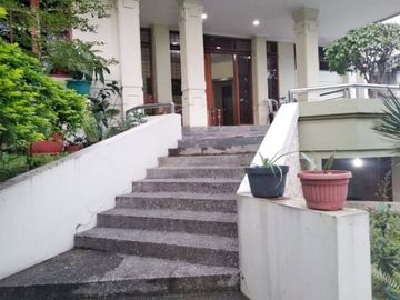 RUMAH MEWAH DI GERLONG GEGERKALONG SETIABUDI BANDUNG