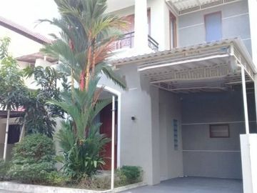 Rumah Galaxy Royal Palace Mojoklanggru, Strategis, Siap Huni Esrso