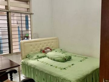 Rumah Rungkut Asri dekat Kampus UPN,MERR