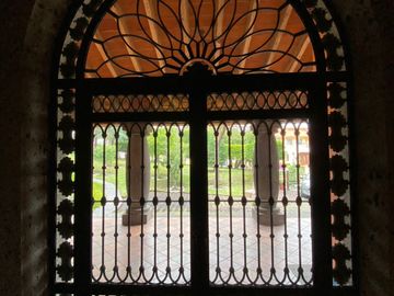 Impactante Residencia Estilo Colonial Mexicano en Hacienda de Vallescondido