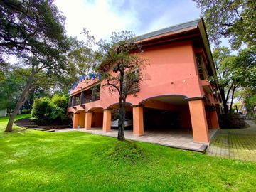Impactante Residencia Estilo Colonial Mexicano en Hacienda de Vallescondido
