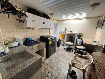 casa-local en arriendo/venta en granadillo. Cod V105244