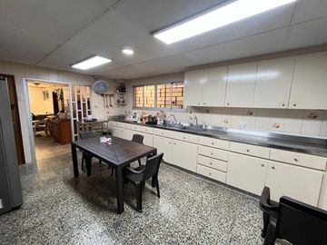 casa-local en arriendo/venta en granadillo. Cod V105244
