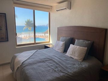 Reducción de Precio!  Departamento a Pie de Playa