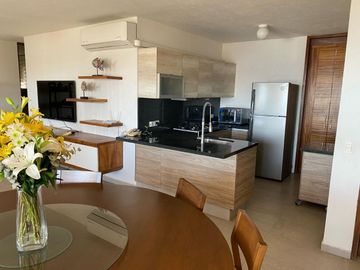 Reducción de Precio!  Departamento a Pie de Playa