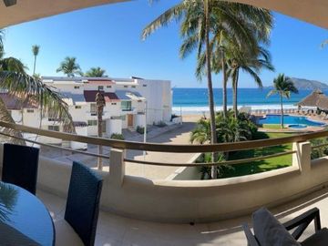 Reducción de Precio!  Departamento a Pie de Playa
