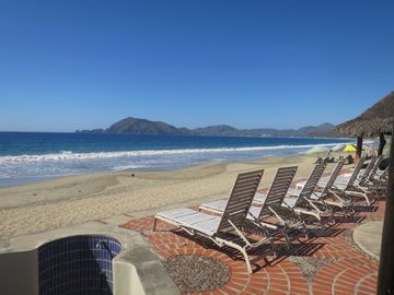 Reducción de Precio!  Departamento a Pie de Playa