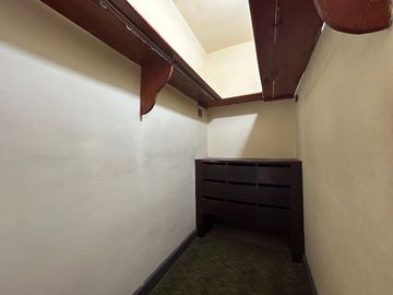 Casa ideal para notarías por la Minerva en venta