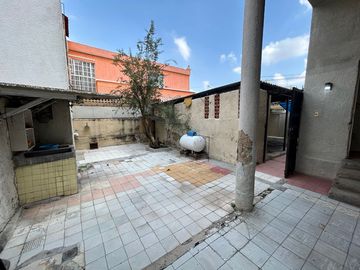 Casa ideal para notarías por la Minerva en venta
