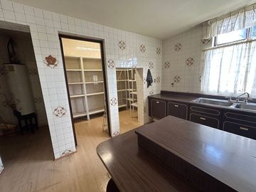 Casa ideal para notarías por la Minerva en venta