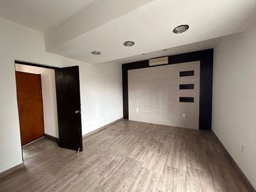 Casa ideal para notarías por la Minerva en venta