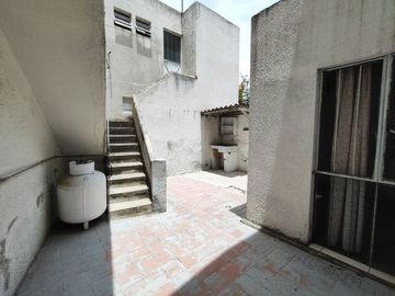 Casa ideal para notarías por la Minerva en venta