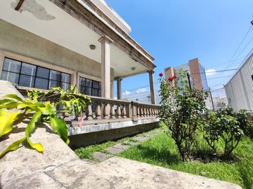 Casa ideal para notarías por la Minerva en venta