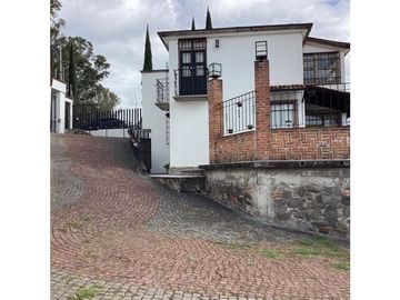 Casa En Venta Enfrente De Casa Puebla/ Fuertes de Loreto