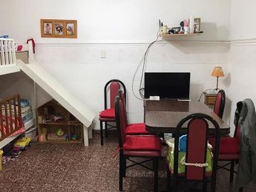 Departamento Tipo Casa en venta en Lanus Este