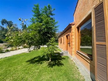 Casa en Venta en Linderos, Buin