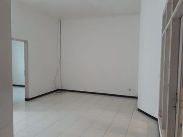 Di jual rumah nirwana regency, surabaya