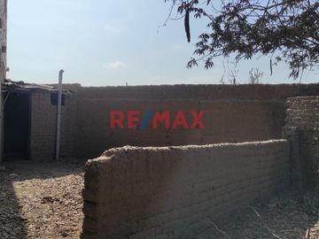 ‼️ POR EL MISMO PRECIO COMPRARIAS:? 1 LOTE DENTRO DEL CONDOMINIO O 3 LOTES DETRAS DEL CONDOMINIO

Terreno urbano  de 294.8 m2 Ubicado en el AAHH Ram