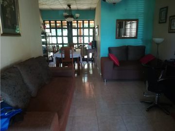 CASA EN QUINTA DE LAS FLORES EN LAS TABLAS