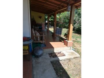 CASA EN QUINTA DE LAS FLORES EN LAS TABLAS