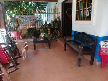 CASA EN QUINTA DE LAS FLORES EN LAS TABLAS